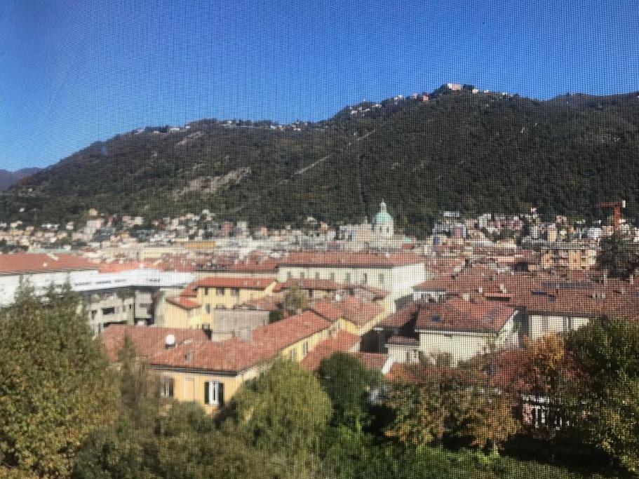 Maison 53 Incantevole Appartamento Vista Cattedrale Di Como Luaran gambar